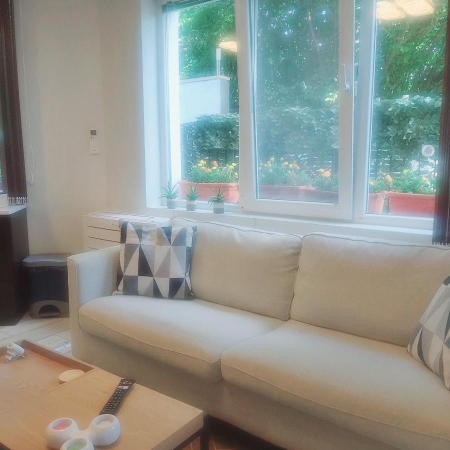Saint Nicholas Varna Lovely 2 Bedroom Apartment With Sunny Garden Exterior foto